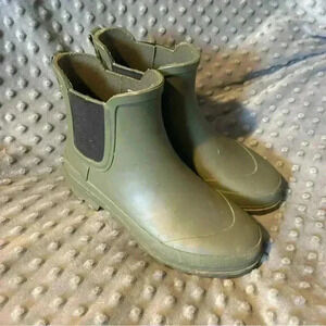 J. Crew Army Green Rubber Ankle Rain Boots,‎ Size 6